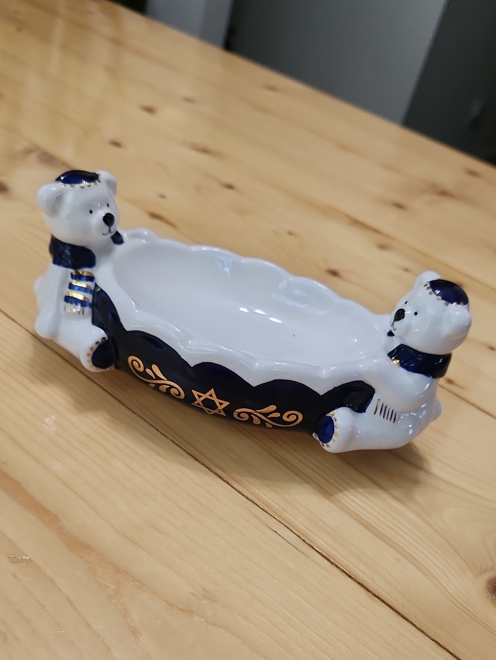 Vintage Hanukkah Polar Bears Wearing Kippot Yamikas Star Of David Dish Ceramic
